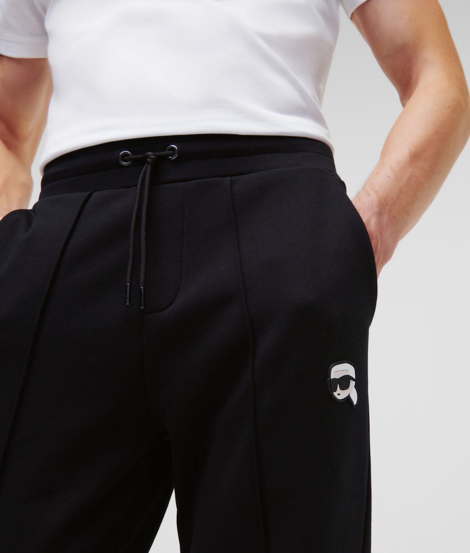 Black Men's Karl Lagerfeld Ikonik 2.0 Pintuck Sweatpants | TH327NPSL