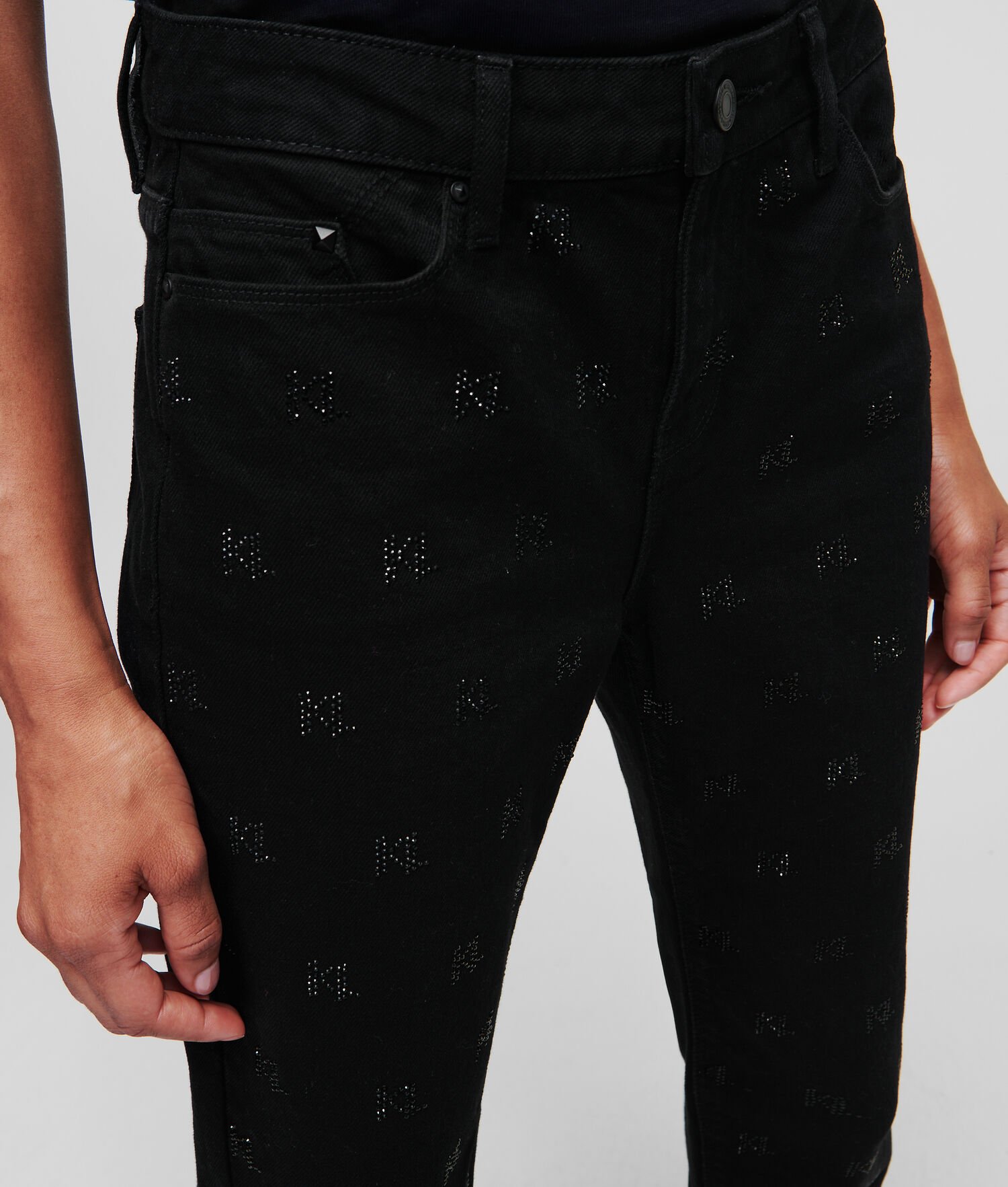 Black Women's Karl Lagerfeld Embellished Kl Monogram Straight-leg Jeans | TH615FNDM