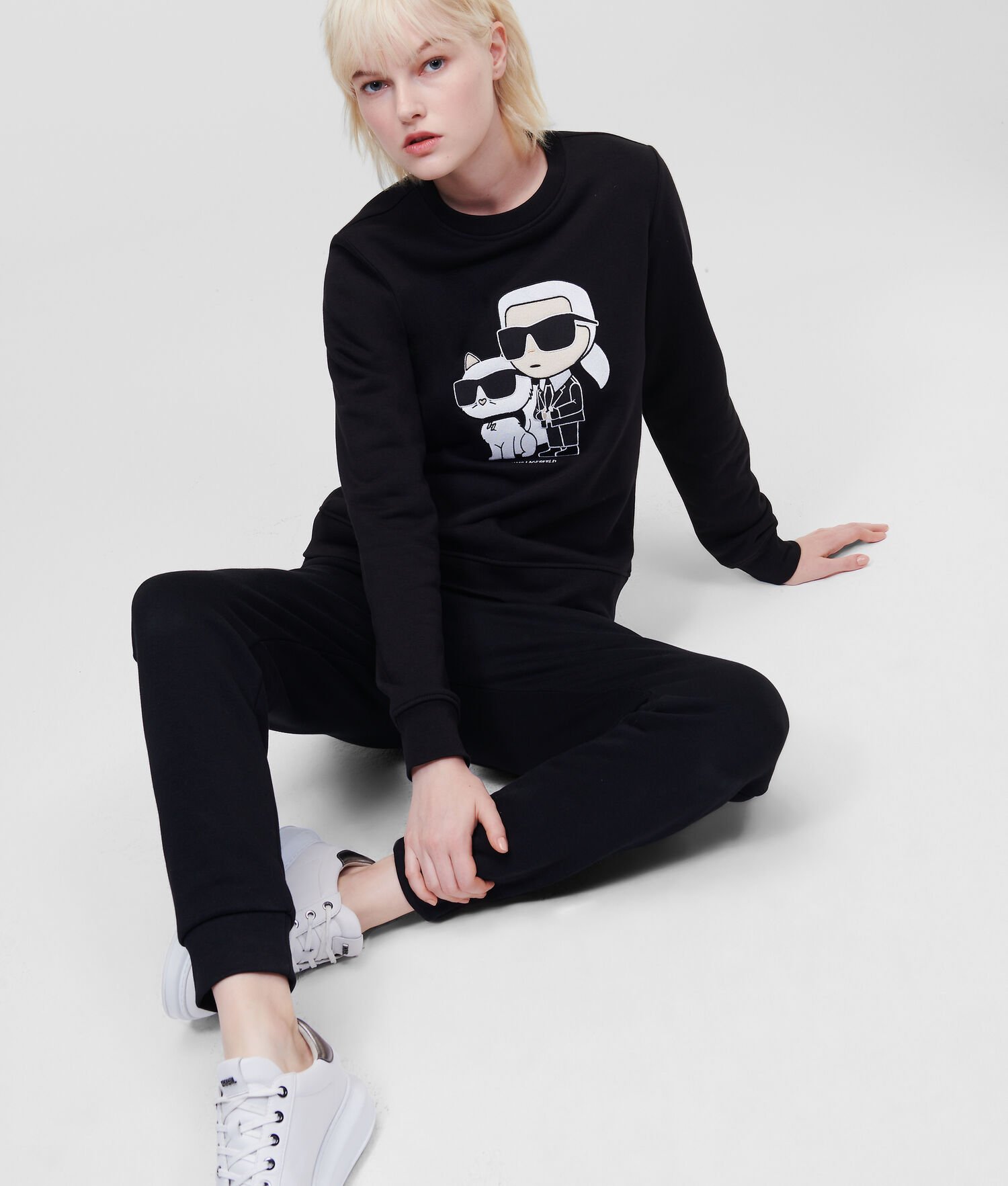 Black Women's Karl Lagerfeld Ikonik 2.0 Karl & Choupette Sweatshirts | TH658XSUN