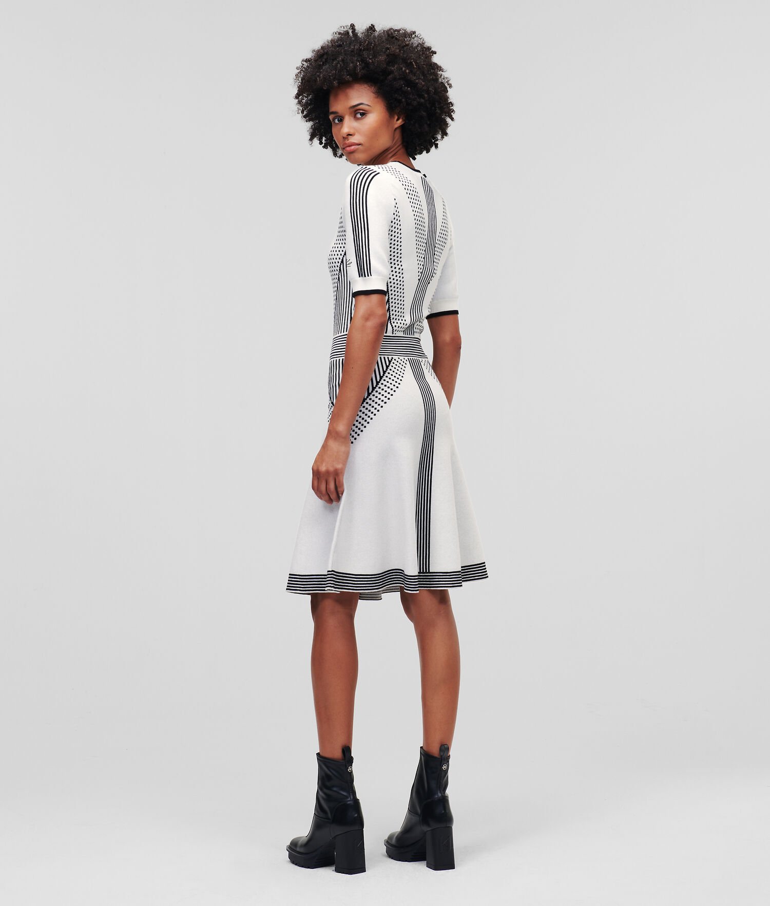 White / Black Women's Karl Lagerfeld Geometric Knit Dresses | TH078RIFH