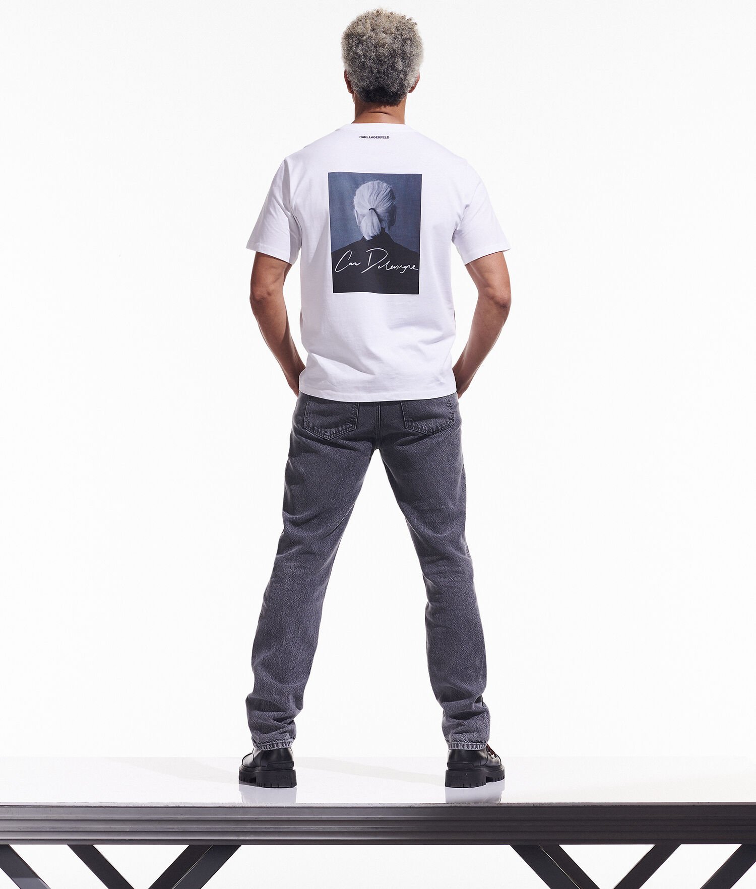 White Men's Karl Lagerfeld Cara Loves Karl Signature T-Shirts | TH541JLTE